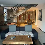 Akyarlarda Havuzlu Lueks