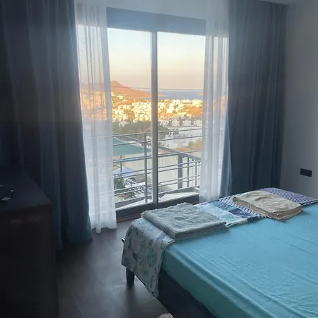 Havuzlu Ve Jakuzuli Lueks *