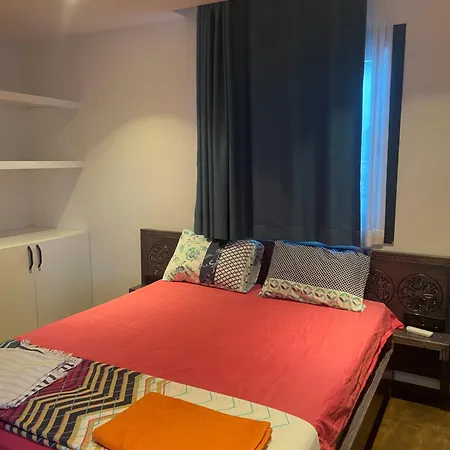 Villa Havuzlu Ve Jakuzuli Lueks