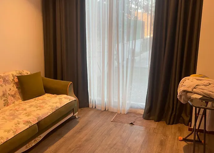 فيلة Akyarlarda Havuzlu Lueks