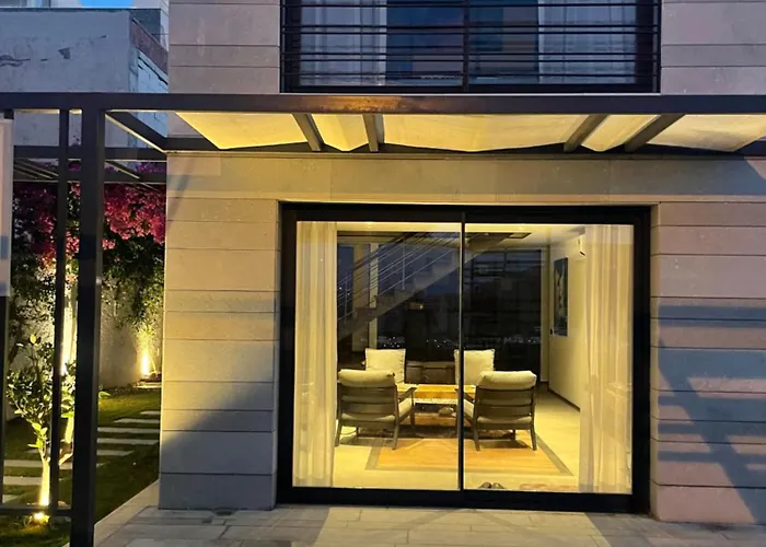 Akyarlarda Havuzlu Lueks فيلة بودروم